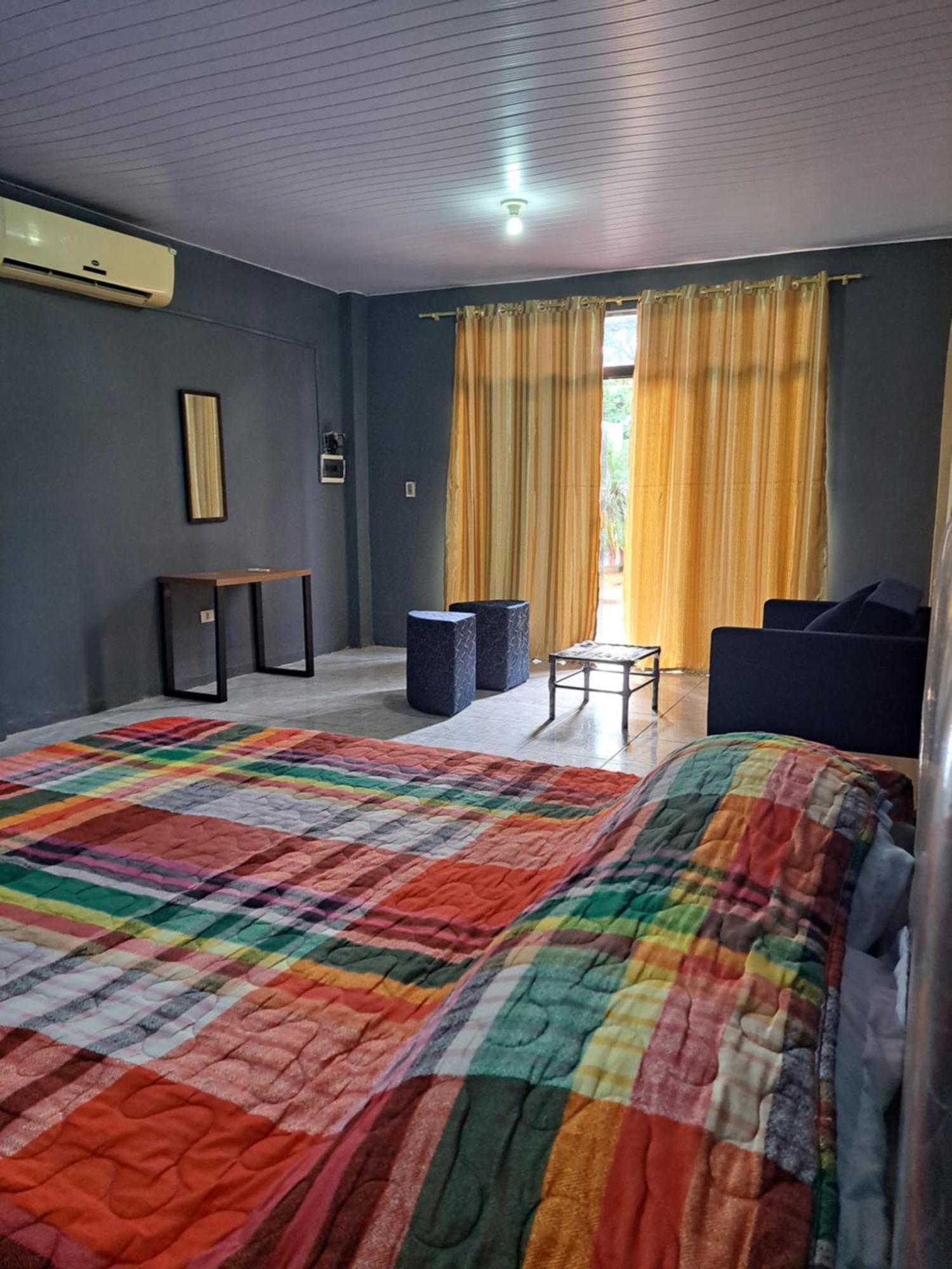 Hummingbird Hostel Ciudad del Este Zewnętrze zdjęcie