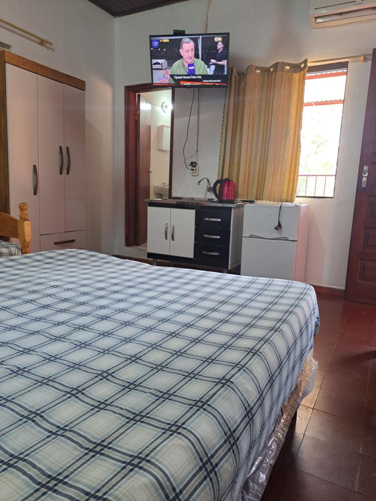 Hummingbird Hostel Ciudad del Este Zewnętrze zdjęcie
